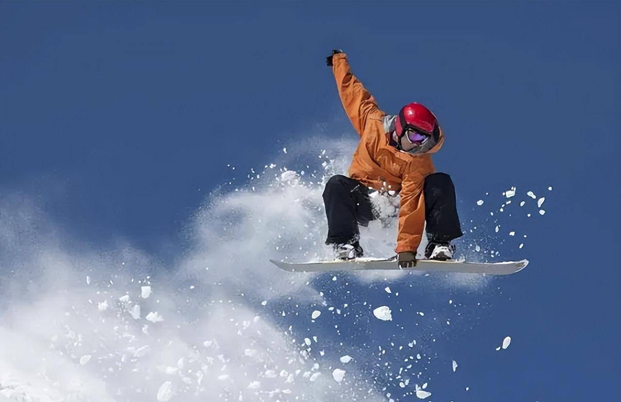 关于瀑布飞跃极限运动大赛，激流勇进的惊险瞬间的信息