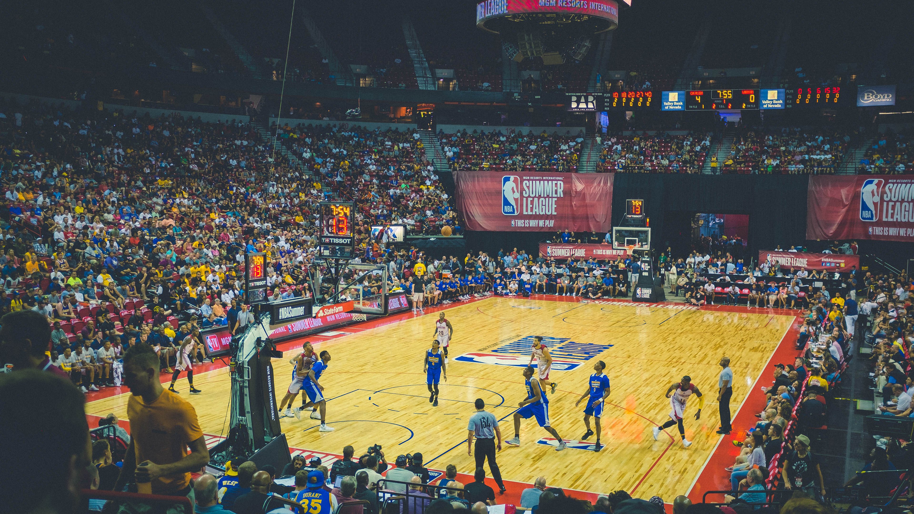 NBA球员训练营最新动态解析，nba球员训练师